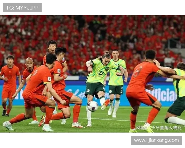 国足世预赛关键战逆转取胜点燃球迷热情冲刺出线希望新老交替初见成效 国足世预赛关键战逆转取胜点燃球迷热情冲刺出线希望新老交替初见成效