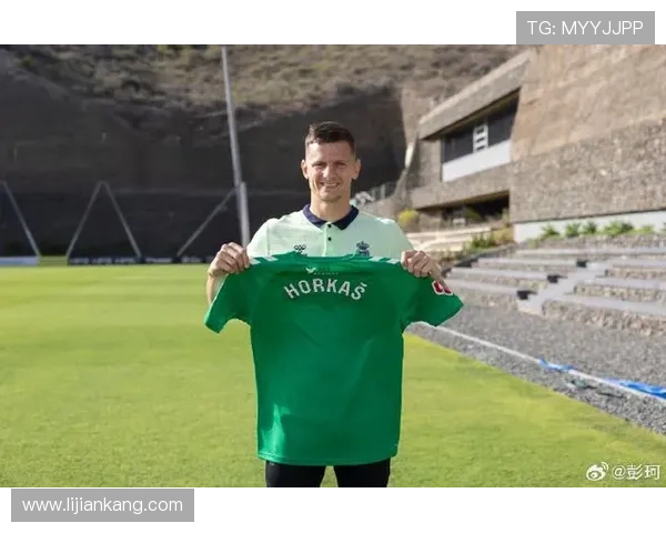 拉斯帕尔马斯俱乐部宣布签约新球员并计划重振球队战力