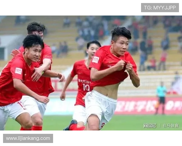 美职篮最新赛况显示多支劲旅状态回升季后赛争冠形势再起波澜之时